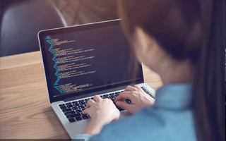 仁寿 api php源码,下载的php源码怎么运行呢？